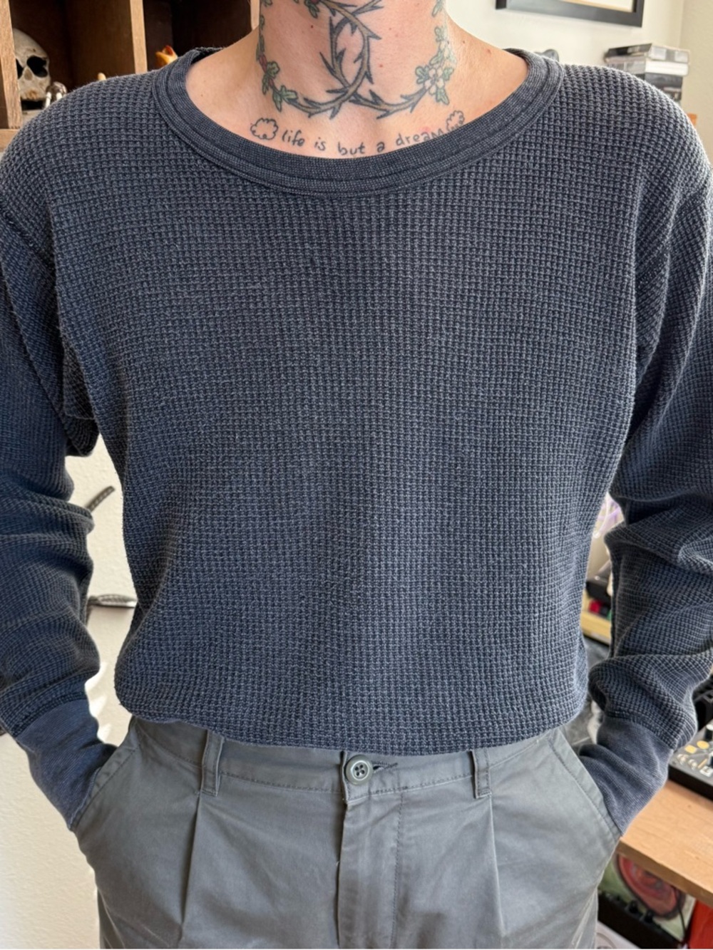 💀 SOLD 💀 Vintage 70s 80s Faded Black Waffle Thermal ~ Size XL